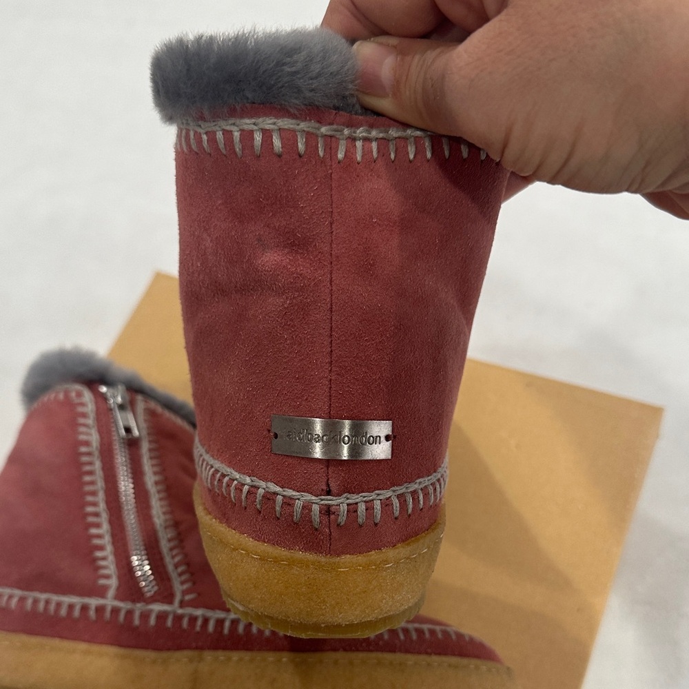 Stylish Gray and Pink Kids Boots - Picture 6 of 13